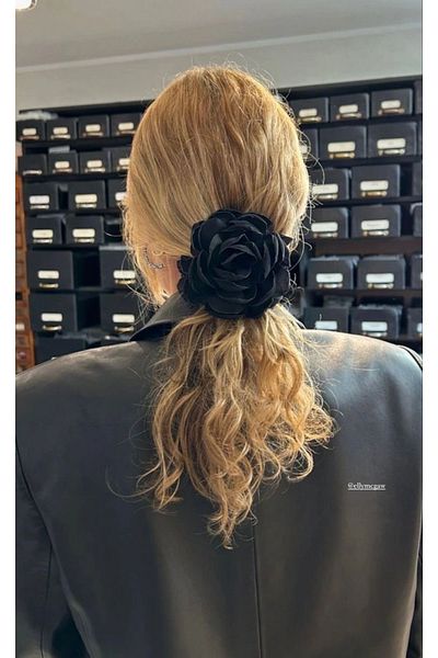 CHARMLUCKY Rose Latch Buckle