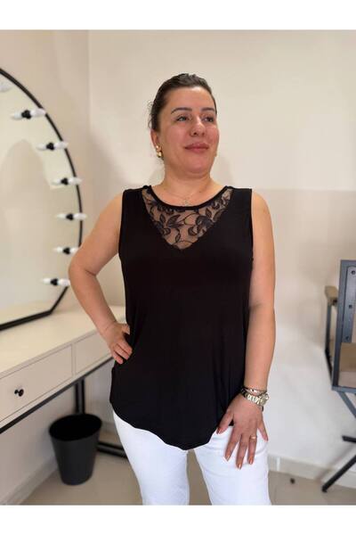 garajmood Black Front V Lace Neck and Back Bow Blouse