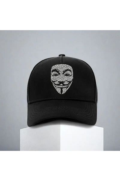 LEIVOR Черна шапка с принт Anonymous