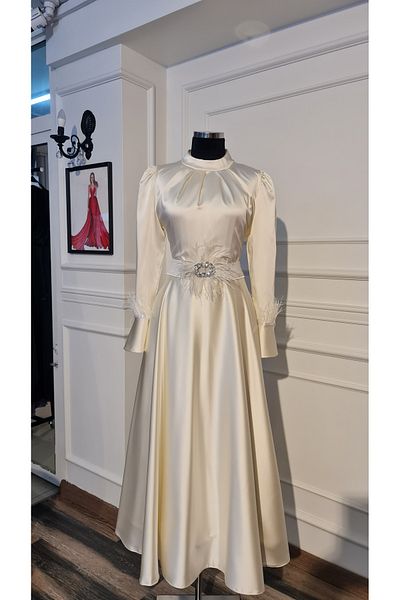makbuleofficial Ekrubeyaz Feather Belt Detailed Hijab Evening Dress for Engagement and Wedding