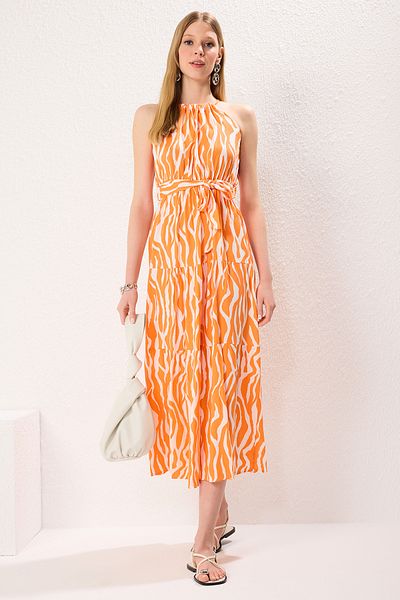Trendyol Collection Помаранчева ткана сукня максі з відкритою горловиною TWOSS24EL00872