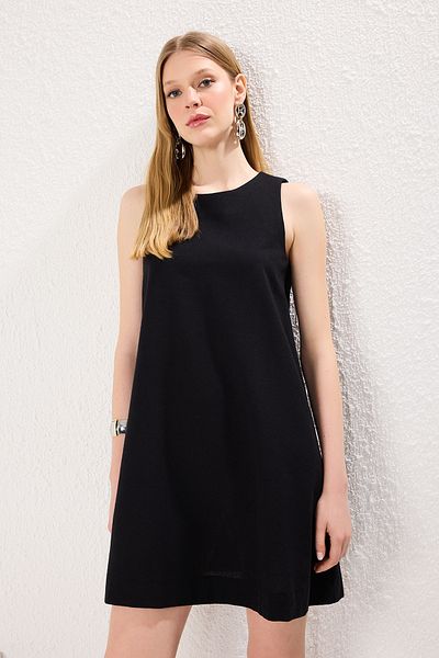 Trendyol Collection Μαύρο ίσιο μίνι υφαντό φόρεμα TWOSS23EL01497