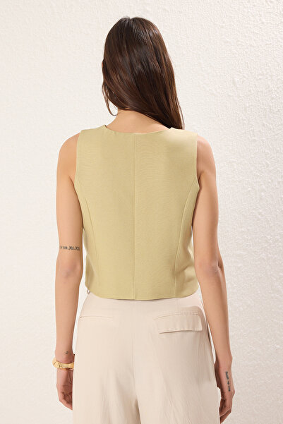 Trendyol Collection Khaki Oversize V-Neck Linen Look Vest Twoss25Ye00085