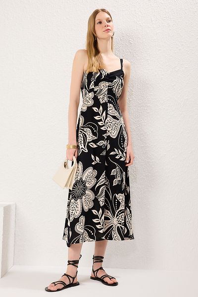 Trendyol Collection Fusta neagră cu flori în talie rochie țesătă midi cu deschidere TWOSS25EL00036