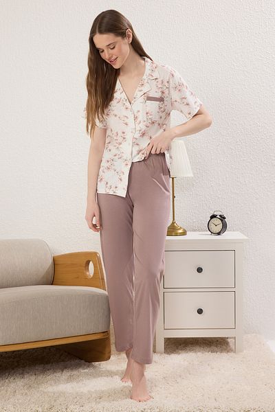 Trendyol Collection Mehrfarbiges, florales Single-Jersey-Strick-Pyjama-Set THMSS25PT00384