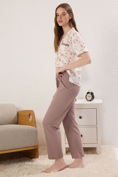 Trendyol Collection Mehrfarbiges, florales Single-Jersey-Strick-Pyjama-Set THMSS25PT00384