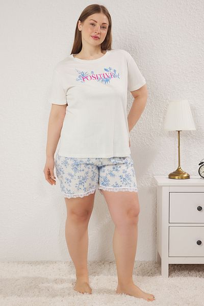 Trendyol Curve Ecru-blaues Pyjama-Set mit Blumendruck und Schnürung an der Taille – TBBSS25AI00027