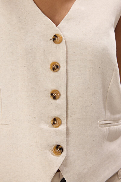 Trendyol Collection White Regular V-Neck Linen Look Oversize Vest Twoss25Ye00085