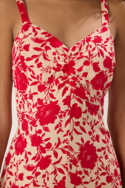 Trendyol Collection Piros virágos szoknya, derékban nyíló Gipeli Midi szőtt ruha TWOSS25EL00036