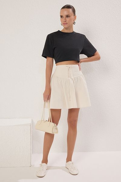 Trendyol Collection Steingewebter ausgestellter Rock TWOSS25ET00121