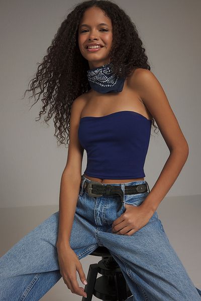 Trendyol Collection Bluză crop indigo tricotată elastică fără bretele - TWOSS24BZ00055