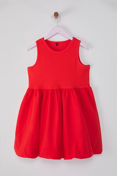 TRENDYOLKIDS Rotes, gerades Midi-Strickkleid TKDSS25EL00067