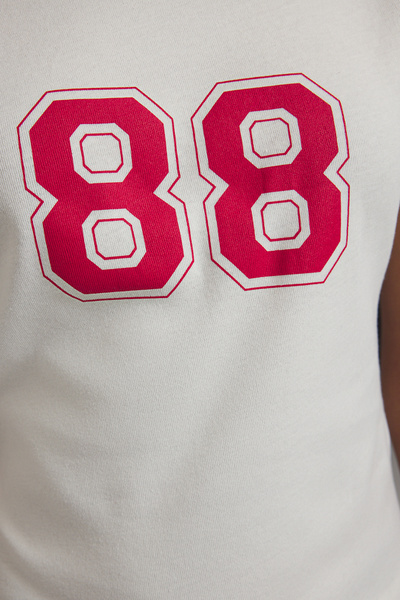 Trendyol Collection Εκρού μπλουζάκι με στάμπα με σύνθημα - TWOSS25TS00096