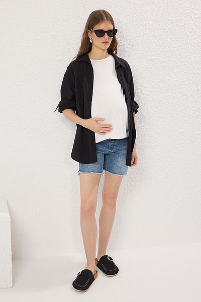 Trendyol Collection Blaue Umstands-Jeansshorts mit elastischen Seiten TBBSS25AP00029