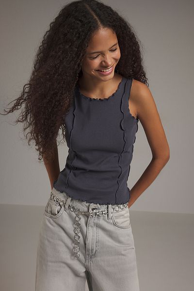Trendyol Collection Anthrazitfarbenes, geripptes, tailliertes Strickunterhemd TWOSS25AL00032