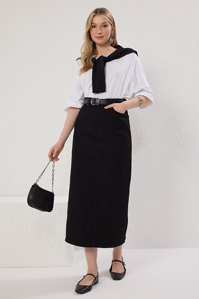 Trendyol Modest Schwarzes, ungefüttertes, gerades Gewebe TCTSS25EE00000