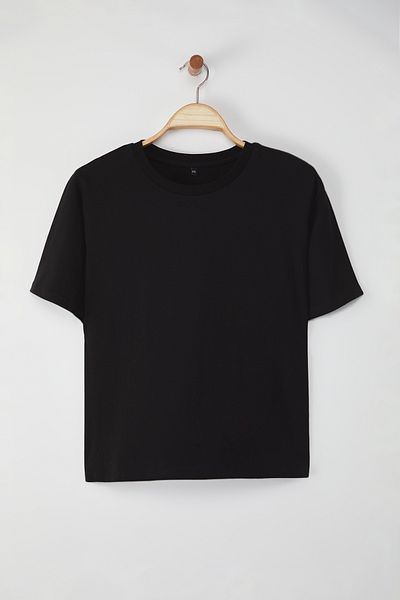 Trendyol Curve Black Regular Fit Crop Plus Size T-Shirt Tbbss25Bf00061