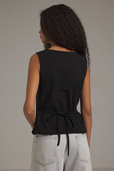 Trendyol Collection Μαύρο δέσιμο με λεπτομερή περιτύλιγμα/Πλεκτή μπλούζα που εφαρμόζει στο σώμα TWOSS25BZ00379