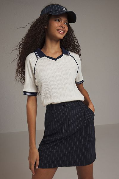 Trendyol Collection Flexible Strickbluse mit Polokragen – Ecru, reguläre Passform TWOSS25BZ00148