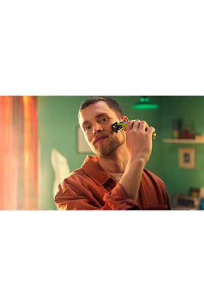 Philips Philips QP2734/23 OneBlade 360 hair clipper and shaver, 60 minutes of autonomy, Wet&Dry, Green