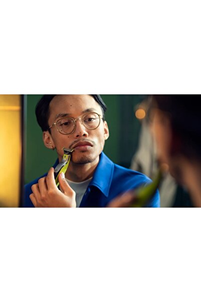 Philips Philips QP2734/23 OneBlade 360 hair clipper and shaver, 60 minutes of autonomy, Wet&Dry, Green