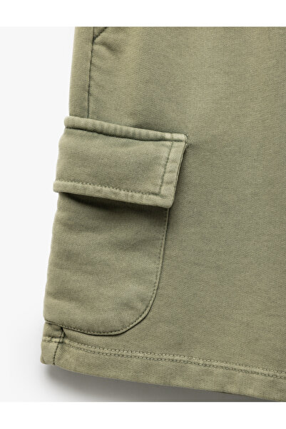 Koton Pamuklu Kapaklı Cep Detaylı Beli Lastikli Şort