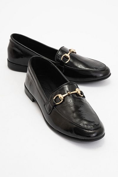LuviShoes TREXIE Черни лачени дамски обувки с катарама от естествена кожа