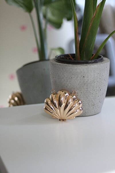 Moom Bag Gold Oyster Mini Charm Bag Accessory