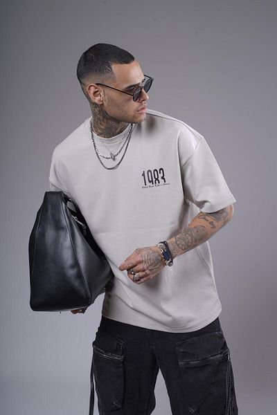 king brich Μπλουζάκι Unisex Oversize Mold 1983 με γραπτό τύπωμα