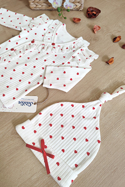 Sitilin Baby Girl White Heart Pattern Luxury Ornate 5-Piece Hospital Discharge Newborn Bodysuit Set
