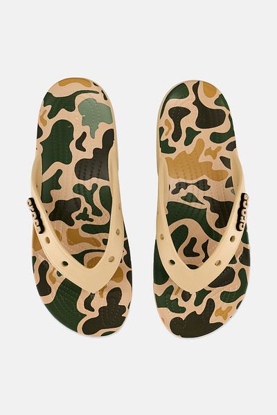 Crocs Men Slip On Camouflage Slippers, Multicolor