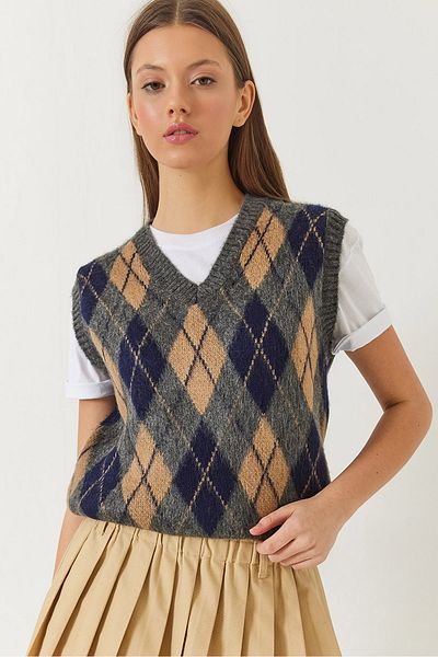 Bianco Lucci Women's Raised Diamond Patterned Knitwear Sweater 20246339