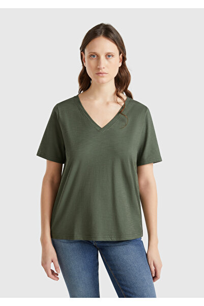 United Colors of Benetton Γυναικείο μπλουζάκι χακί 100% βαμβακερό με λαιμόκοψη