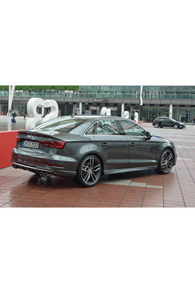 BatmanGarage Audi A3 Sedan Yan Ek Marşpiyel 2012-2019 arası Plastik Boyasız