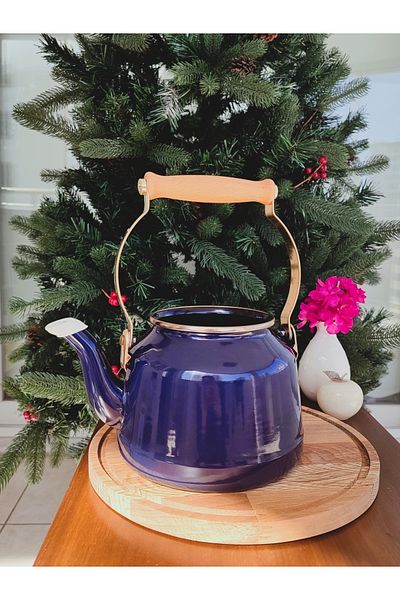 Madame Coco Bonneville Teapot