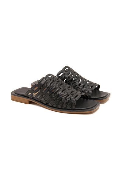 Desa Women's Black Leather Slippers