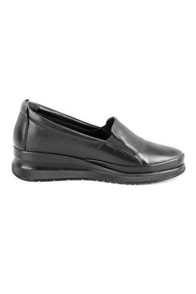Desa Women's Black Leather Casual Shoes
