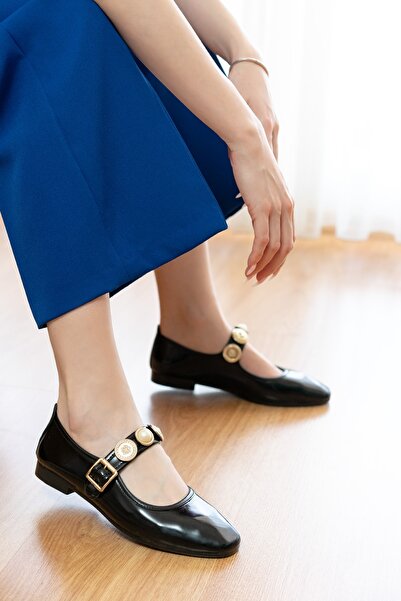 DİVOLYA Myra Black Patent Leather Bareti Accessory (1 cm Heels) Round Toe Babet