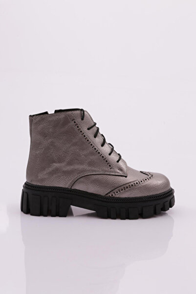 DGN Platinum Wrinkled Patent Leather Women's Boots - Laser Laced, Zippered, T...
