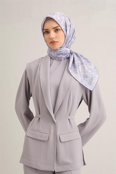 Armine Eșarfă din twill din mătase pură cu model Număr de model: 9311-06