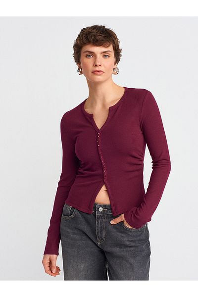Dilvin 31548 Button Detailed Gathered Top-Burgundy