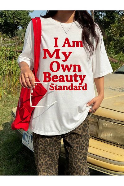 uyguntarz Μπλουζάκι I Am My Own Beauty Standard με στάμπα σχεδίασης