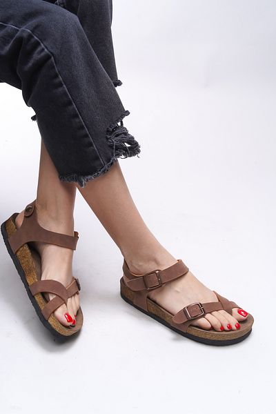 Riccon Women's Flip Flops Sandals - Clarmythe Model 0012503   Tan