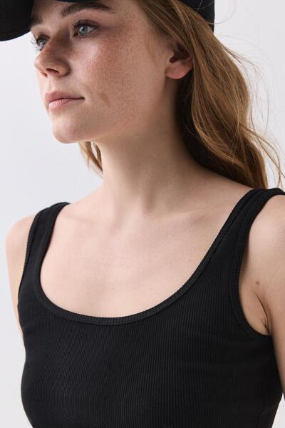 Trendiz Women's Strappy Short Crop Top Tank Top Black 9015