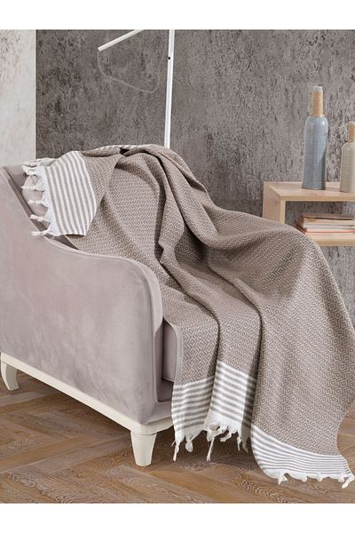 Lux Touch 150x180 см Единичен диван, цвят „Млечно кафе“ - Калъф за фотьойл с пискюли