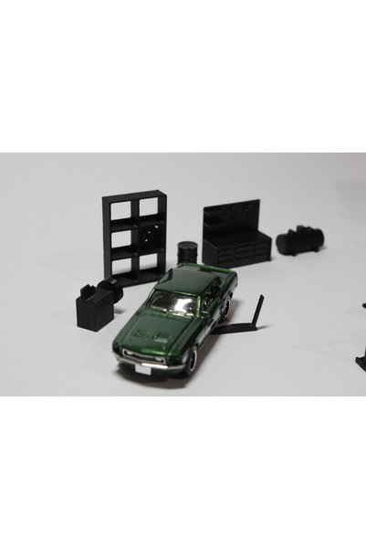 shop 1/64 Scale Diorama Auto Service Equipment