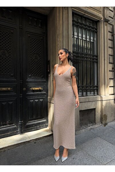 buqre's moda Trend γυναικείο φόρεμα με λουράκι V λαιμόκοψη με λεπτομέρεια μίντι