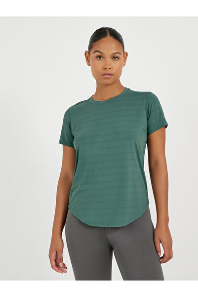 Styli بلوزة قصيرة الأكمام ذات حافة منحنية ومزخرفة