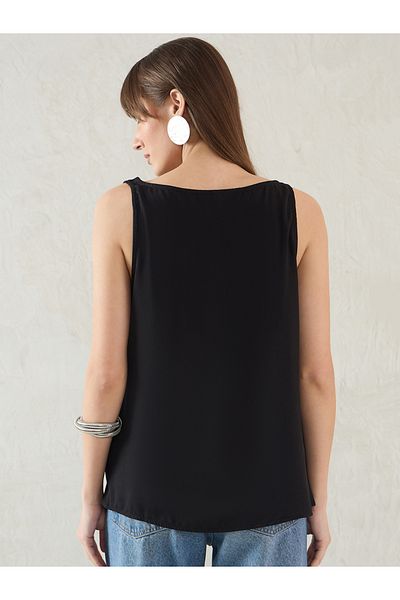 Femmella By Styli Solid Cowl Neck Sleeveless Satin Top