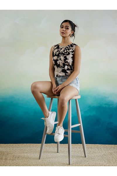 Sanskrutihomes By Styli All-Over Floral Print Sleeveless Cotton Top